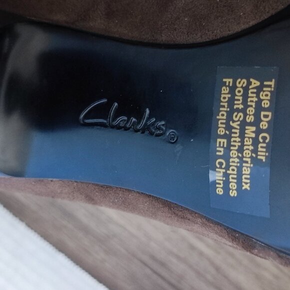 Clarks Artisan Bristol bow brown suede heel women's size 8.5 M - Picture 12 of 13